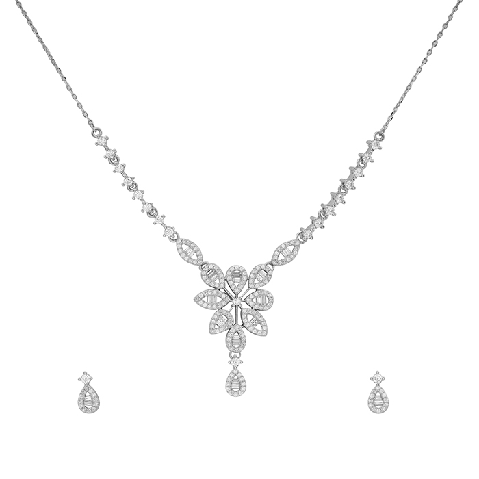 Ashleigh Kids - Wow! This Ted Baker necklace and earrings set is an amazing  deal at only £20! 😲❤️👉 https://amskids.uk/r/451EX *Ad | Facebook